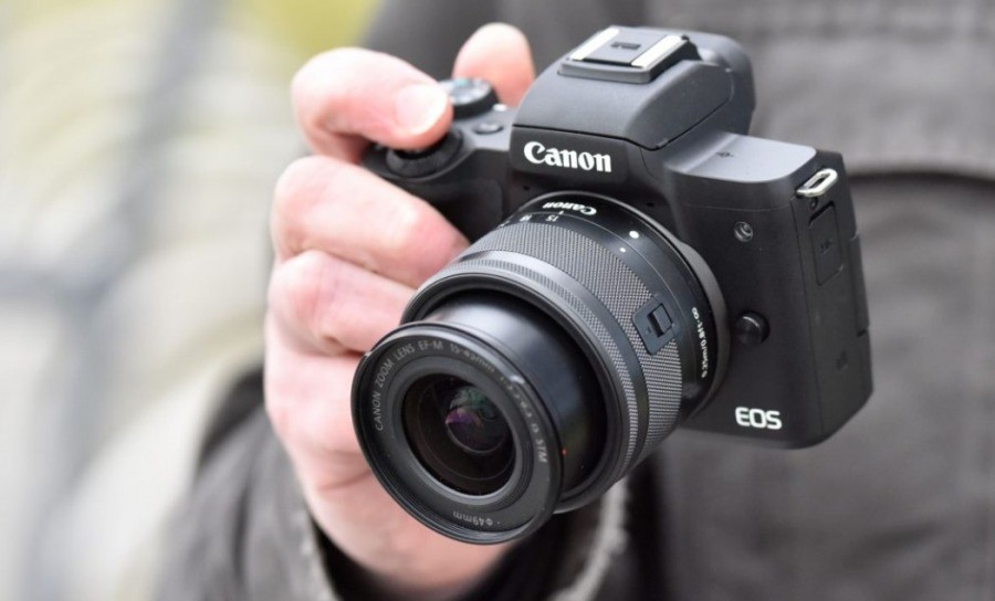 Kamera Terbaik untuk Vlog Canon EOS M50