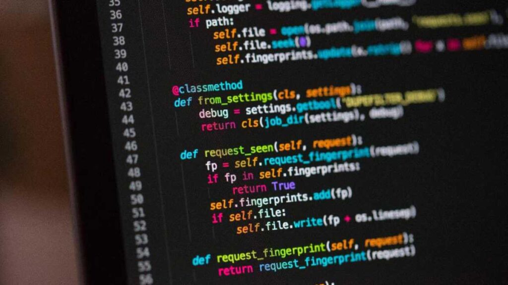 Coding Adalah: Pengertian, Manfaat, dan Cara Mempelajarinya